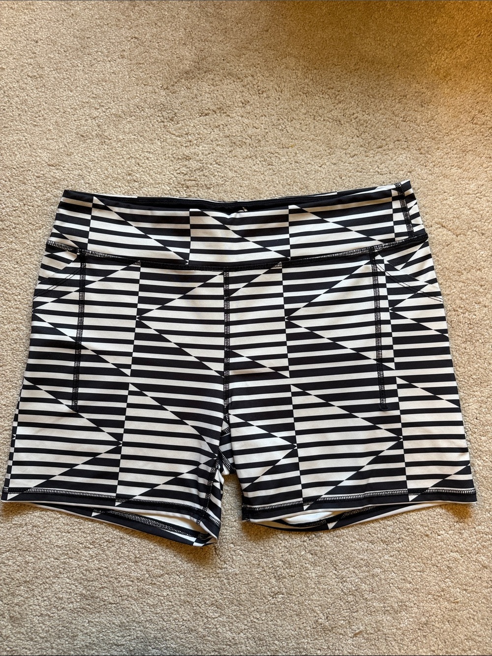 Rabbit Speedy Leggy Shorts